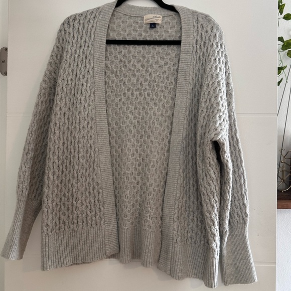 Universal Thread | Sweaters | Universal Thread Light Gray Cable Knit ...